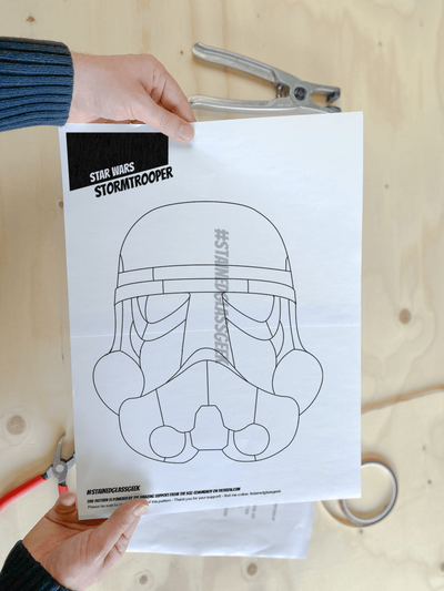 stormtrooper helmet stained glass pattern