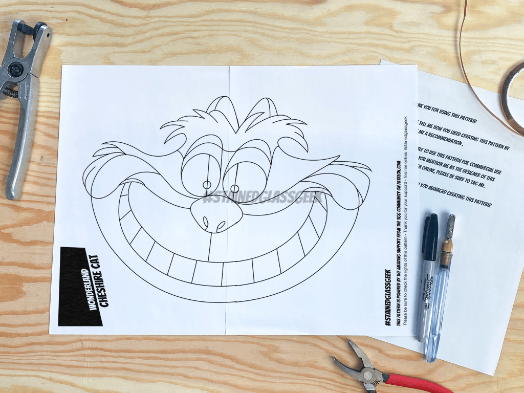 cheshire cat stained glass pattern