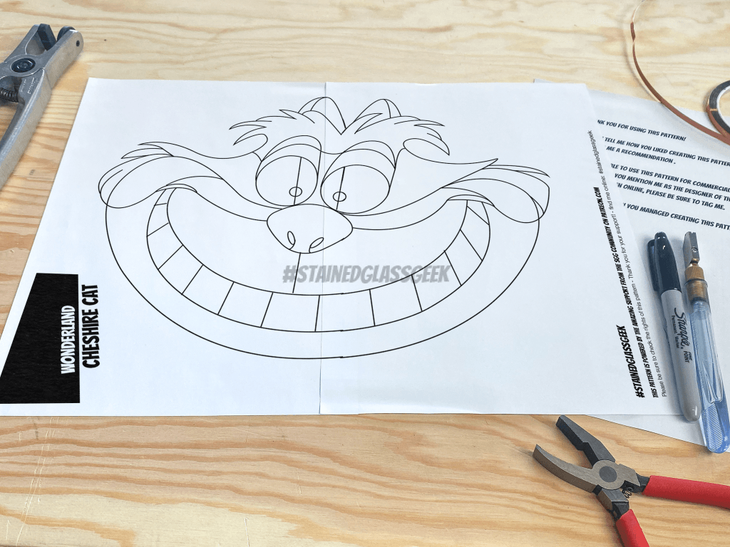 cheshire cat stained glass pattern