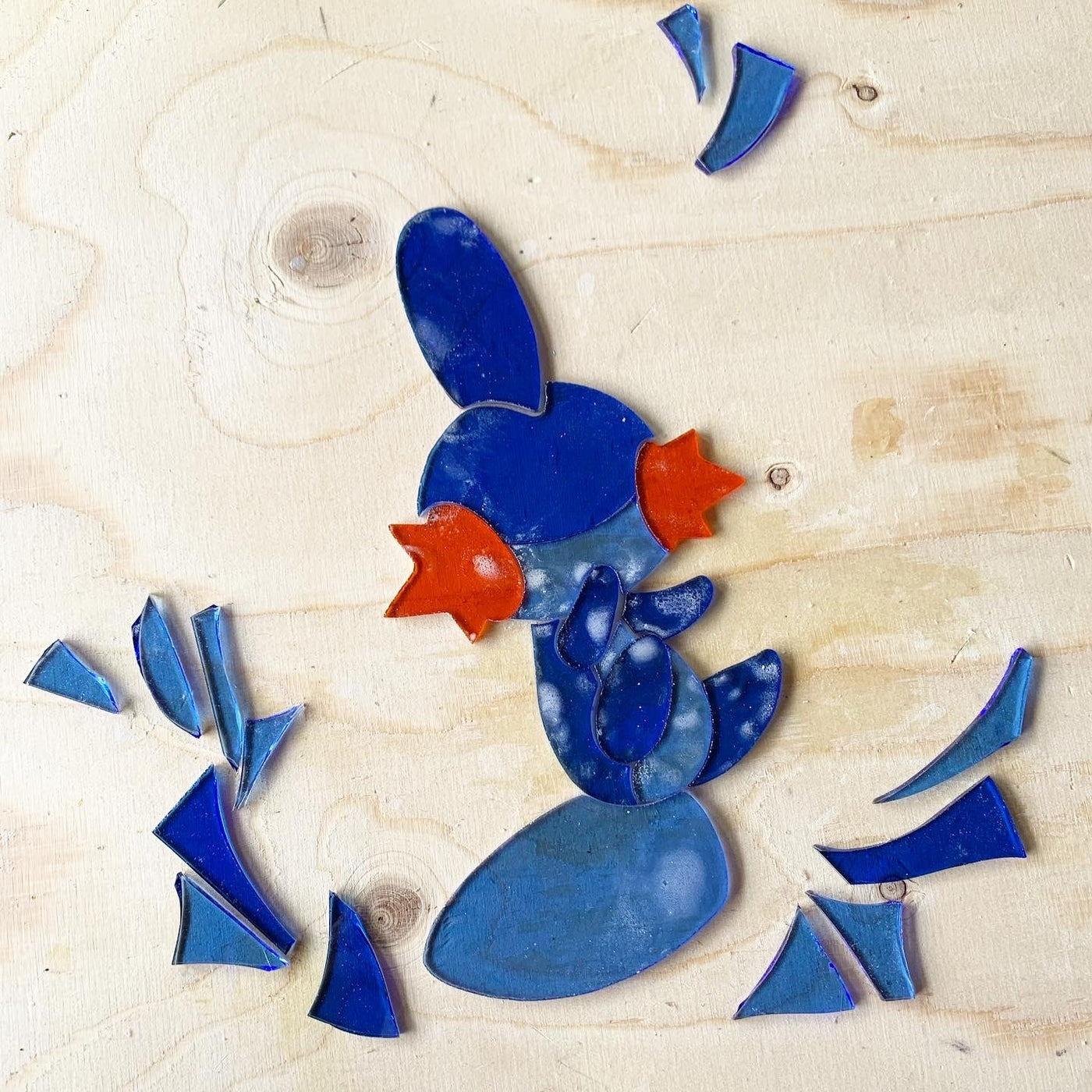 pokemon mudkip stained glass suncatcher 2