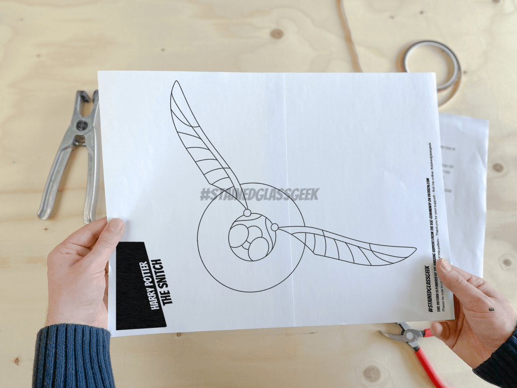 Golden Snitch Inspired Stained Glass Pattern